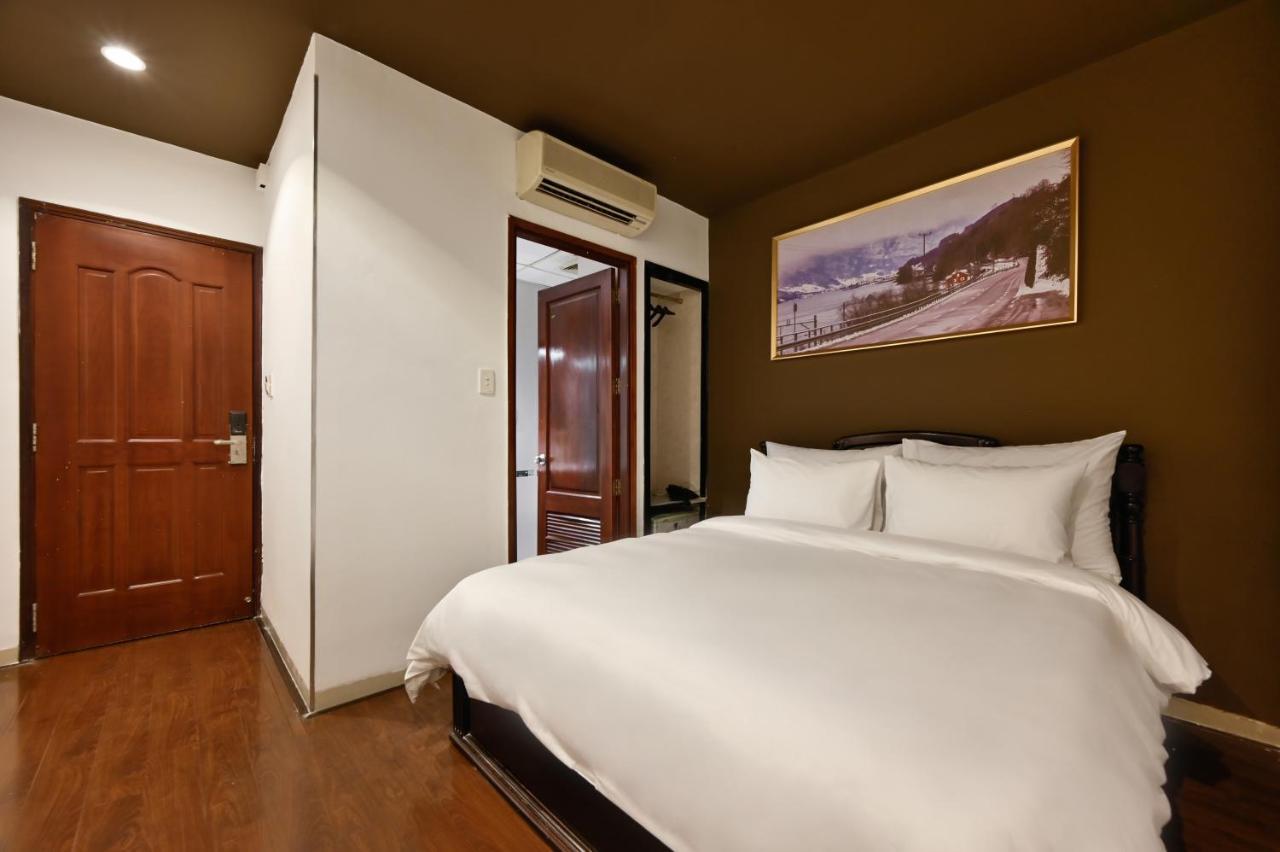 הו צ'י מין סיטי The Noble Swan Hotel New World מראה חיצוני תמונה